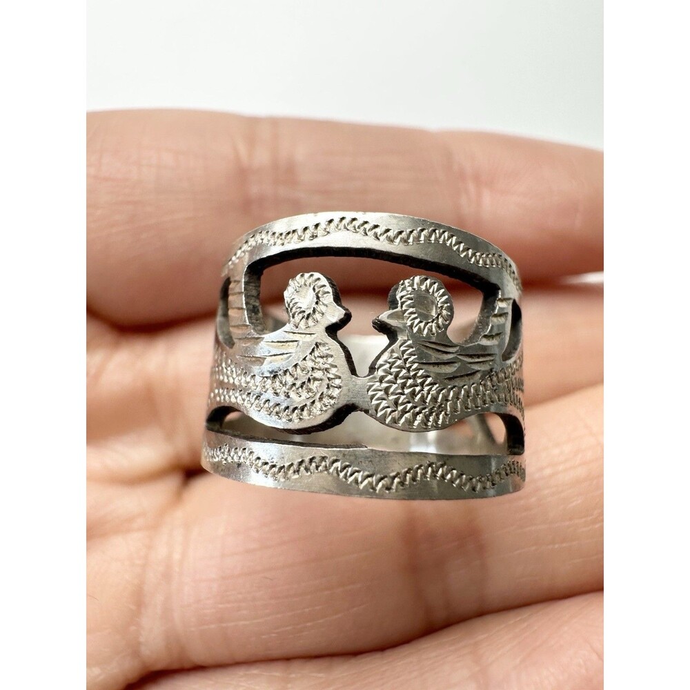 Vintage Signed 900 Silver Diamond Cut Duck Filigree Ring Size 6